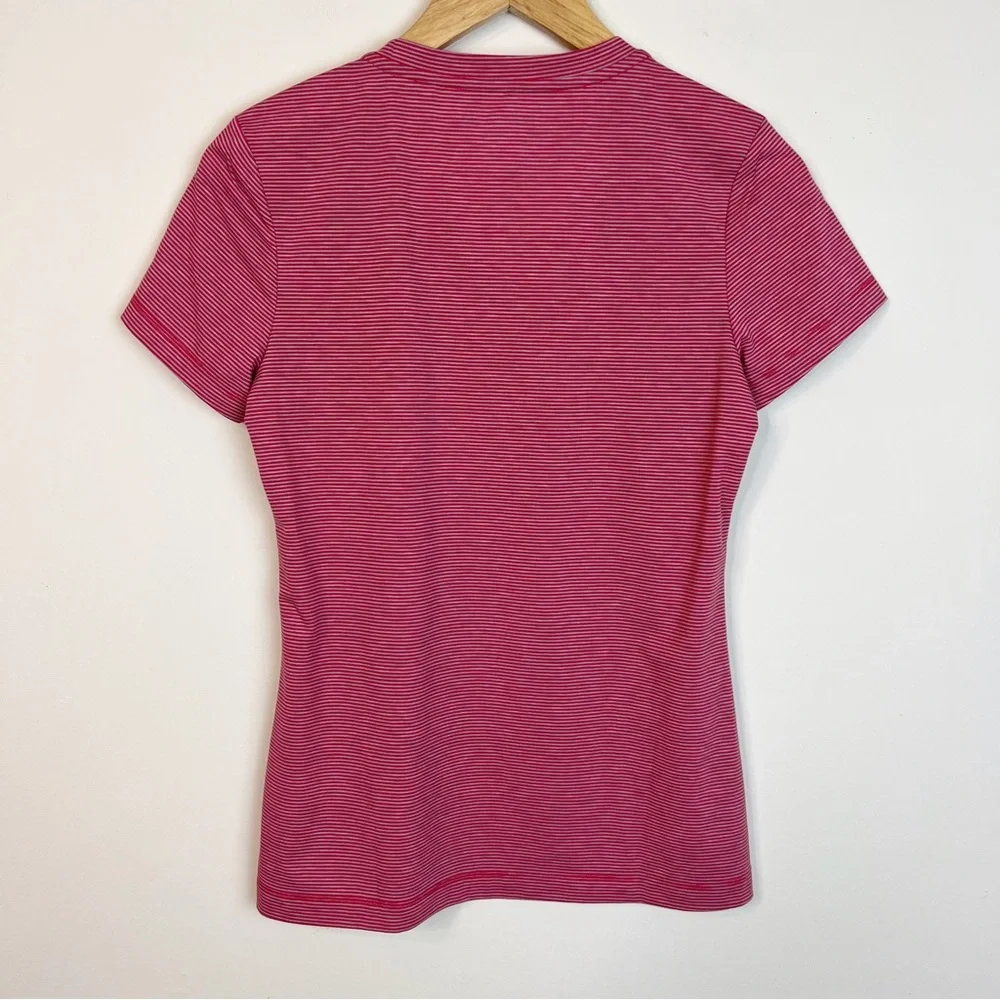Toad & Co Swiftly Breathe Tee Size Small - Picture 3 of 6